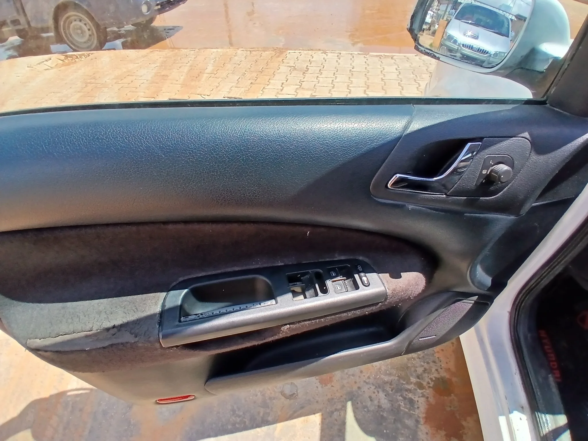 kilometrage car sale skoda octavia classic sedan used 2006 aleppo jj image