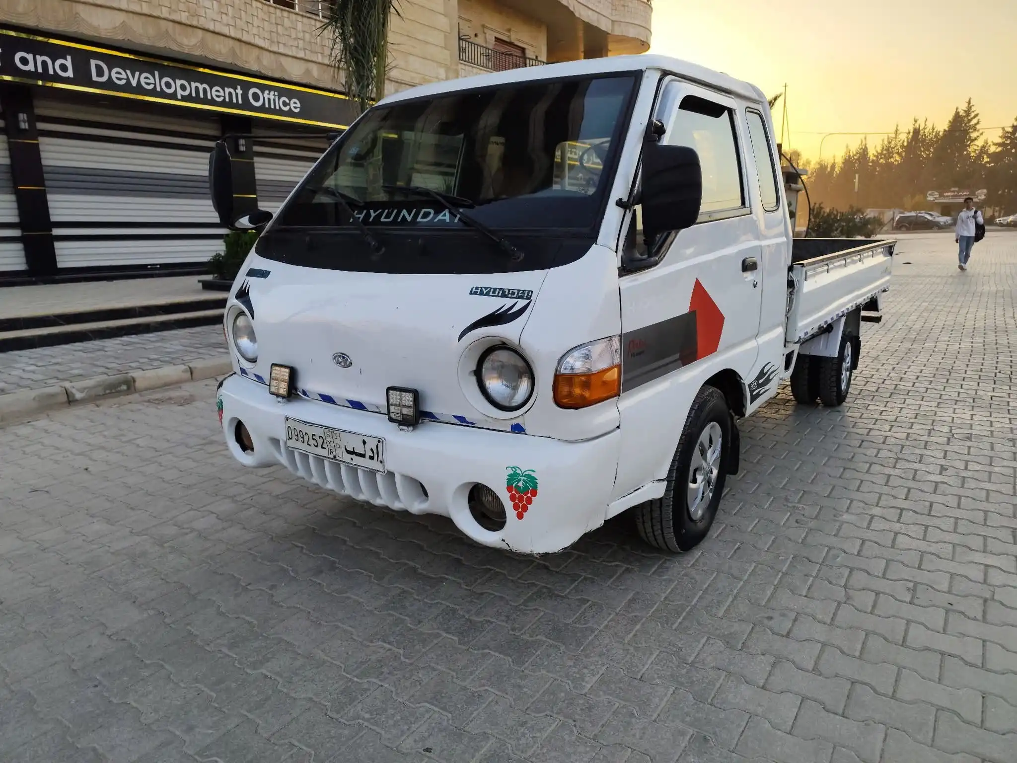 kilometrage car sale hyundai porter ii 2 standard cargo truck used 1998 aleppo kh image