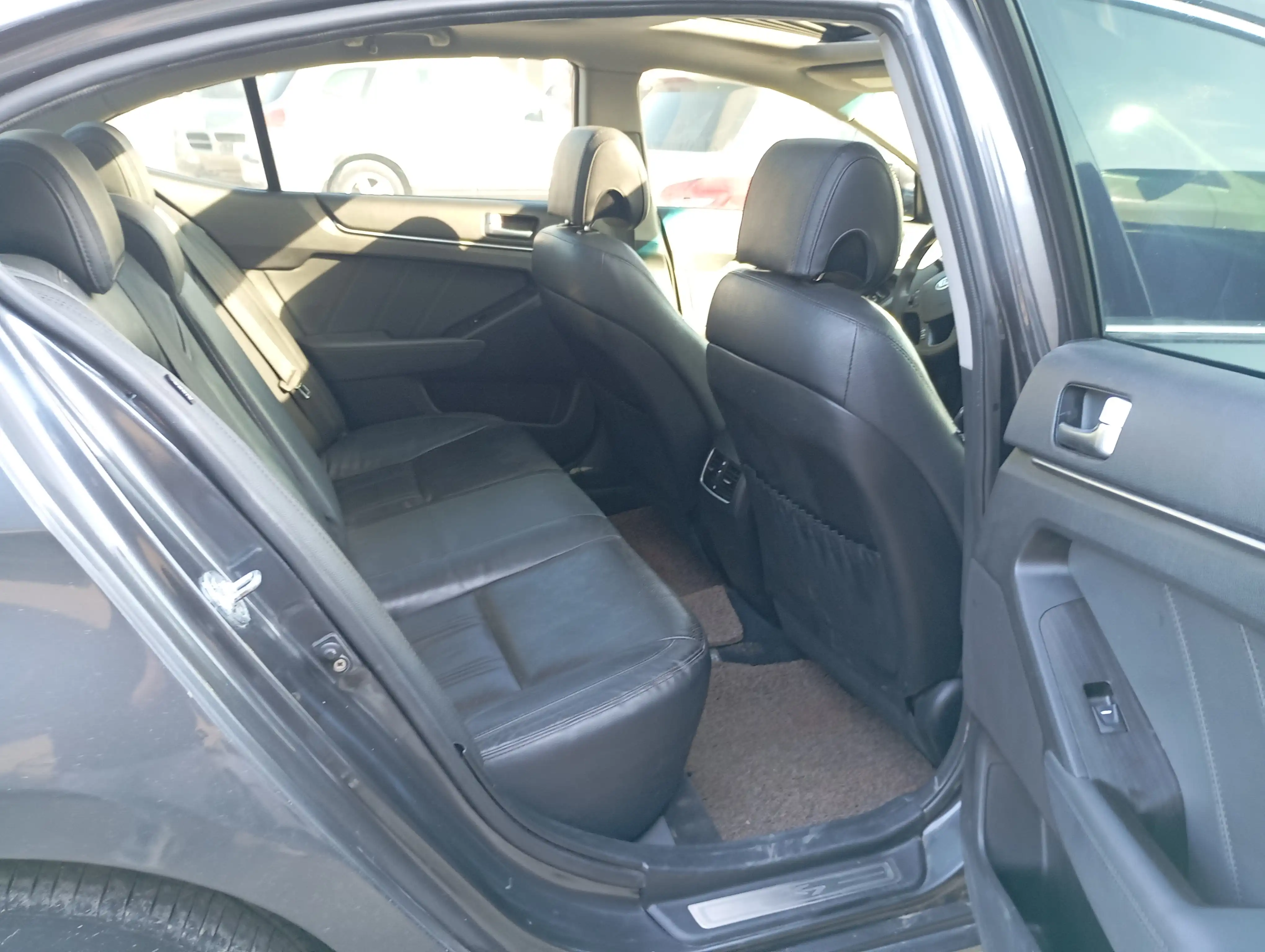 kilometrage car sale kia k7 standard sedan used 2012 aleppo qu image