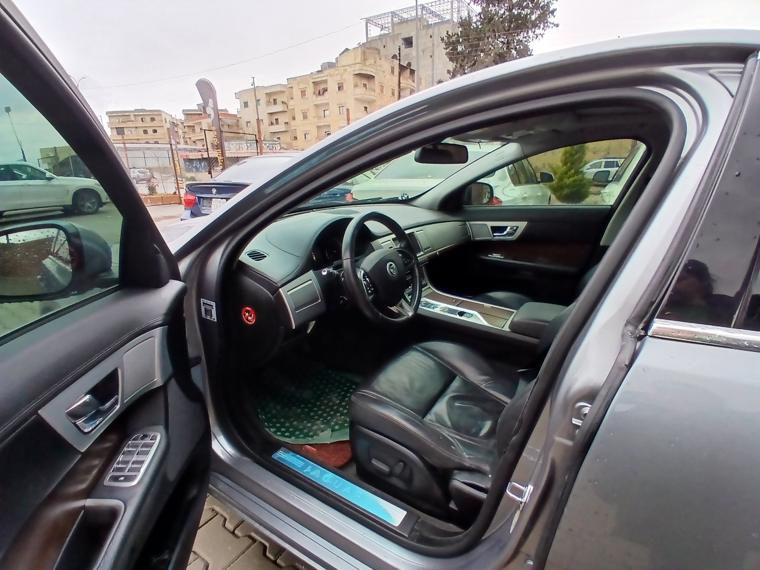 kilometrage car sale jaguar xf standard suv used 2013 aleppo sr image