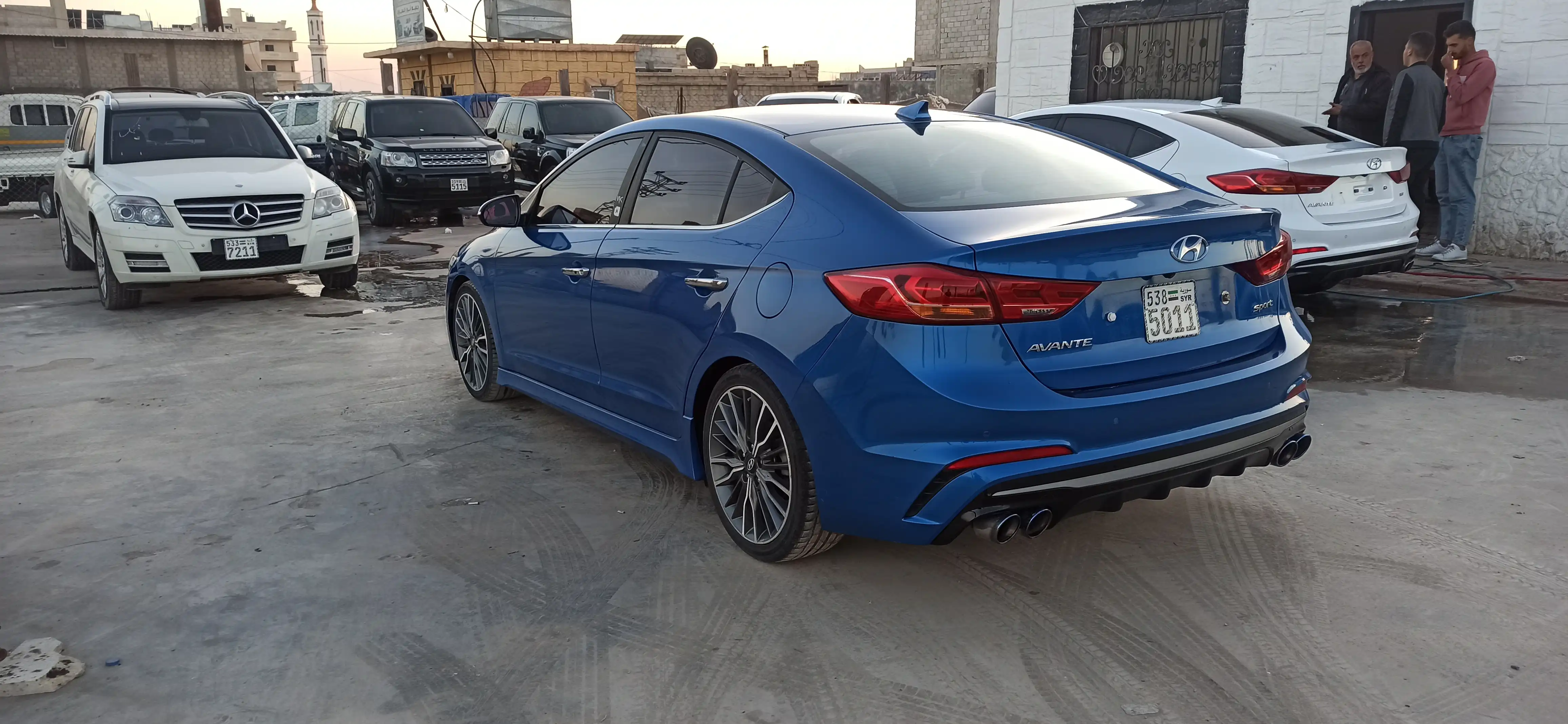 kilometrage car sale hyundai avante sport sedan used 2017 aleppo ir image