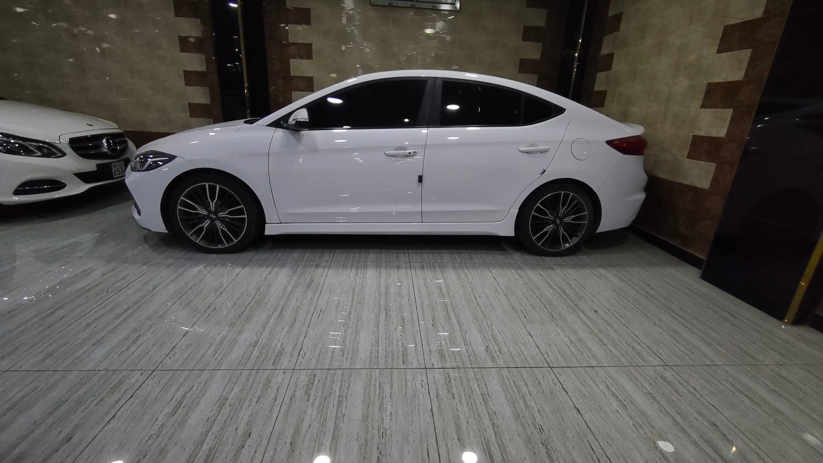 kilometrage car sale hyundai avante 16t sedan used 2017 aleppo us image