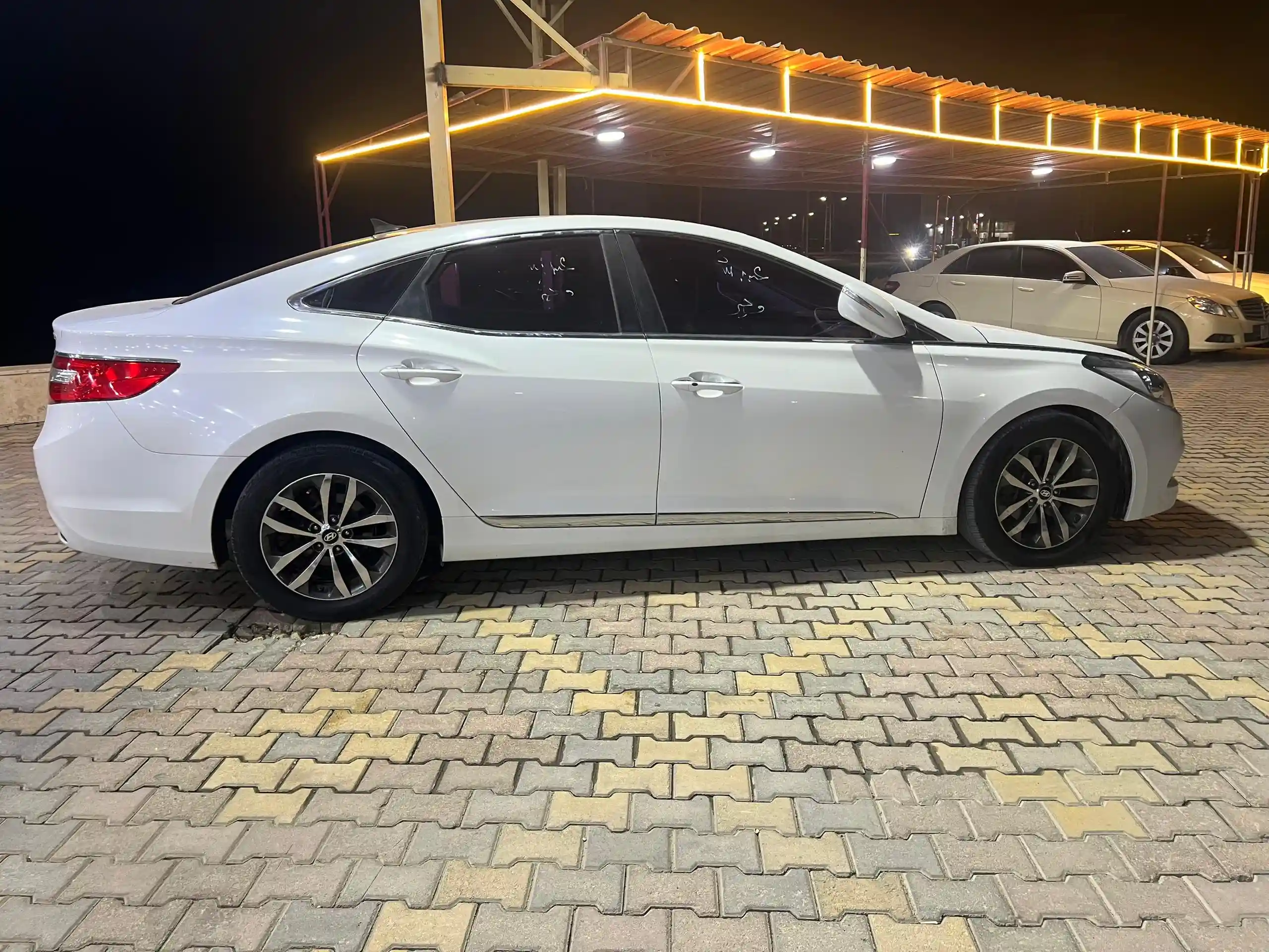 kilometrage car sale hyundai grandeur hg240 sedan used 2013 aleppo wa image