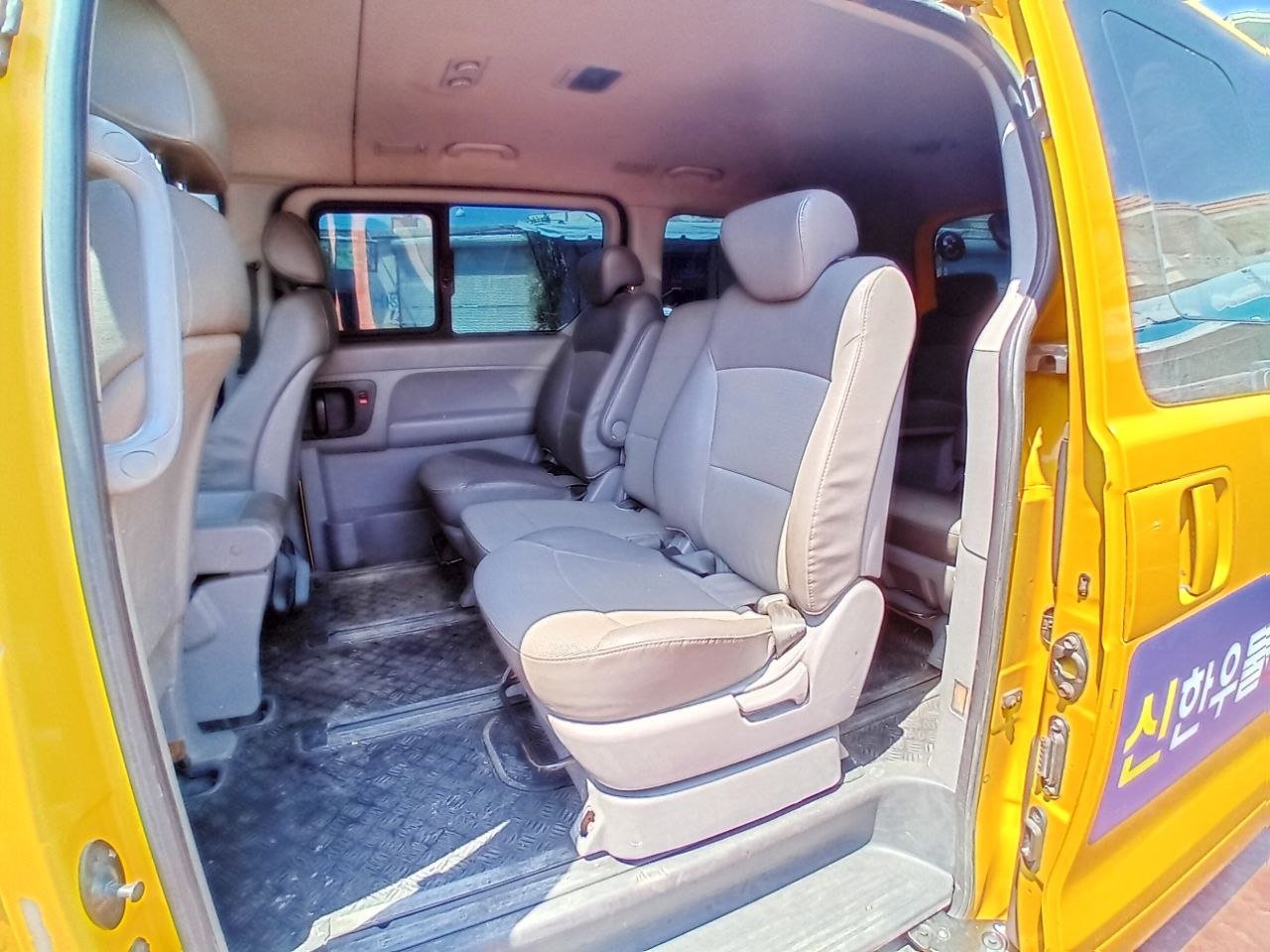 kilometrage car sale hyundai grand starex cvx van used 2009 aleppo xr image