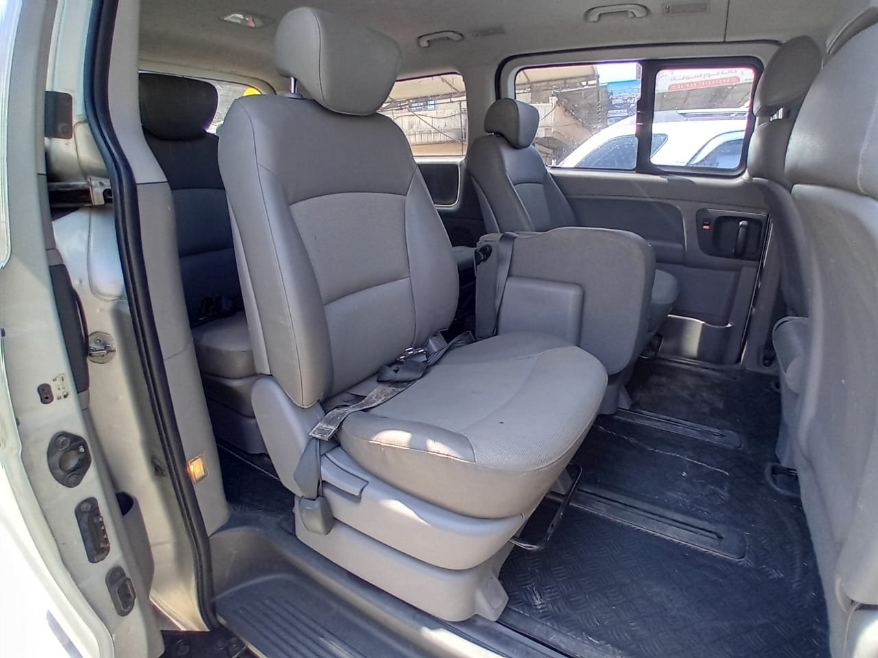 kilometrage car sale hyundai h1 standard used 2013 aleppo nl image