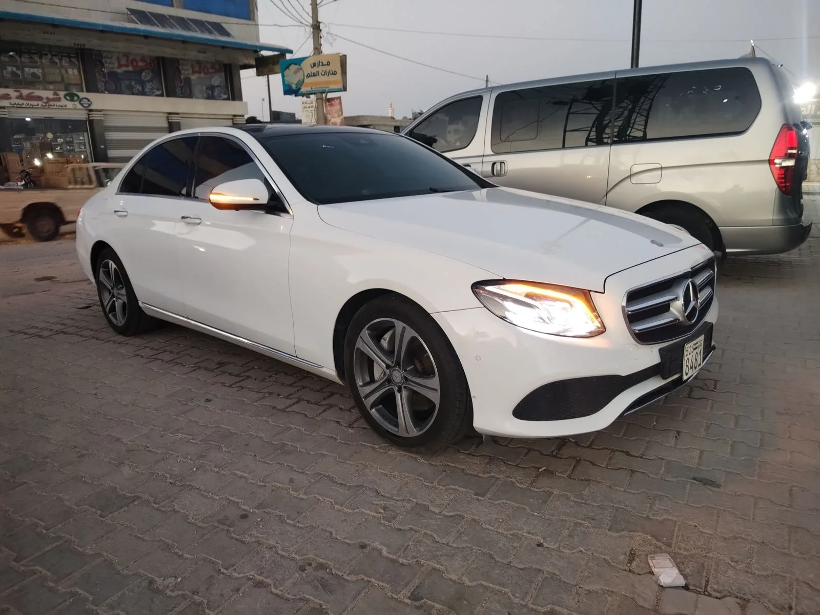 kilometrage car sale mercedes benz e class e 300 4 matic sedan used 2017 aleppo io image