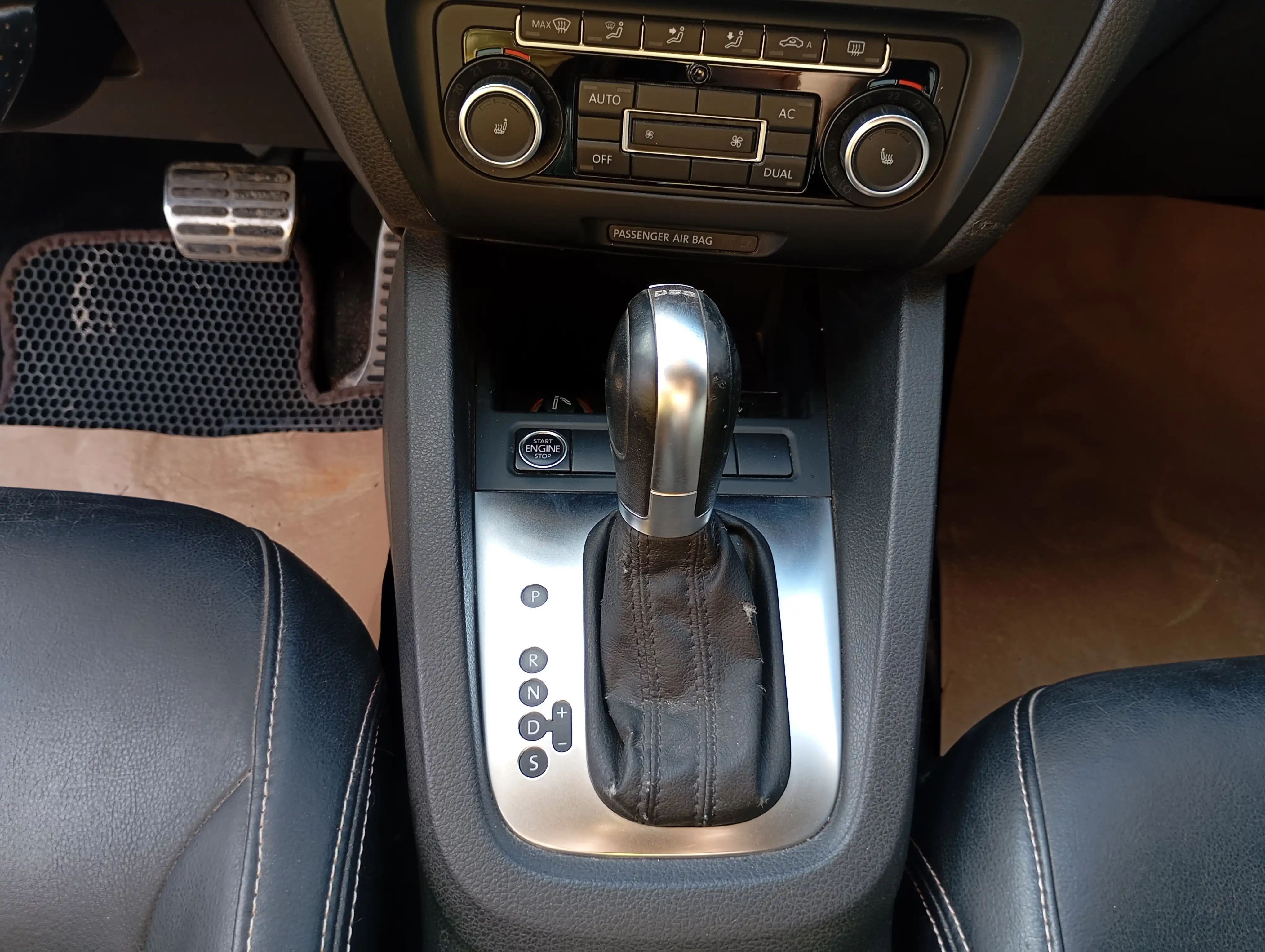 kilometrage car sale volkswagen sedan used 2011 aleppo oj image