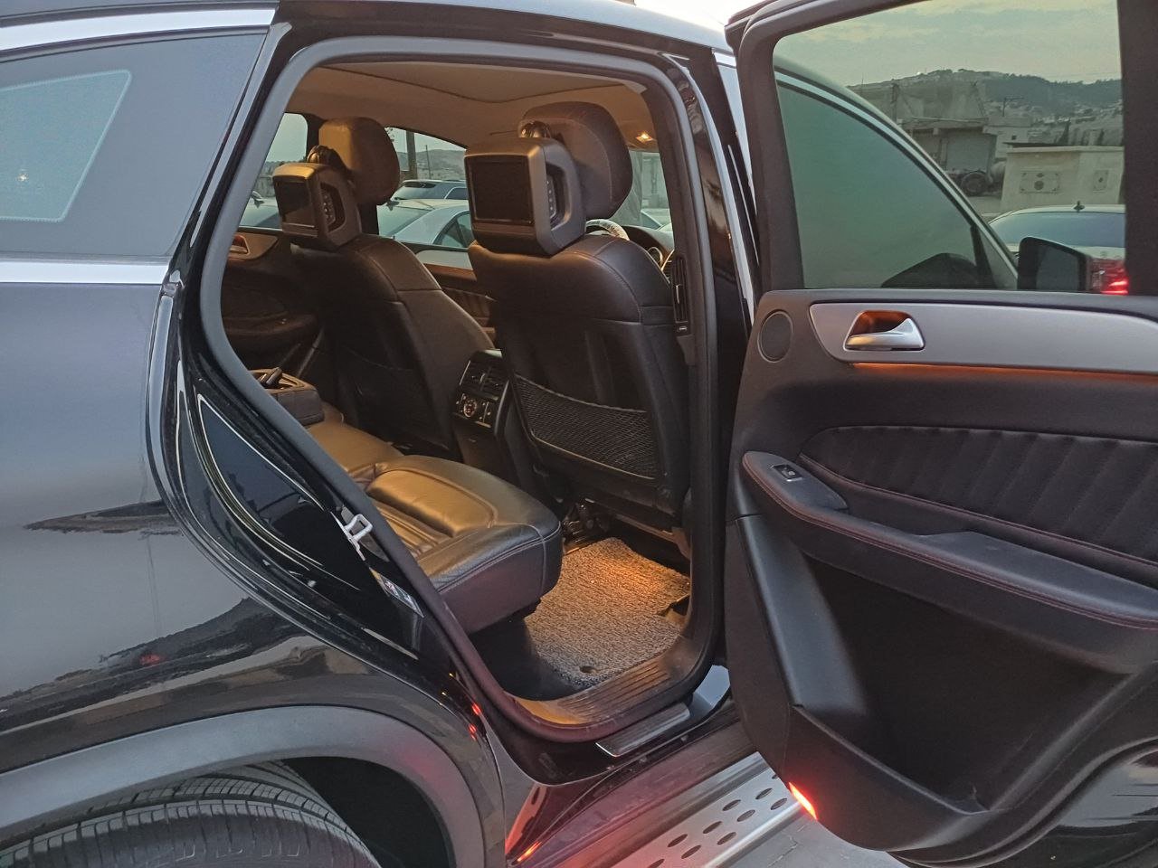 kilometrage car sale mercedes benz gle class 350 d 4 matic suv used 2018 aleppo eg image
