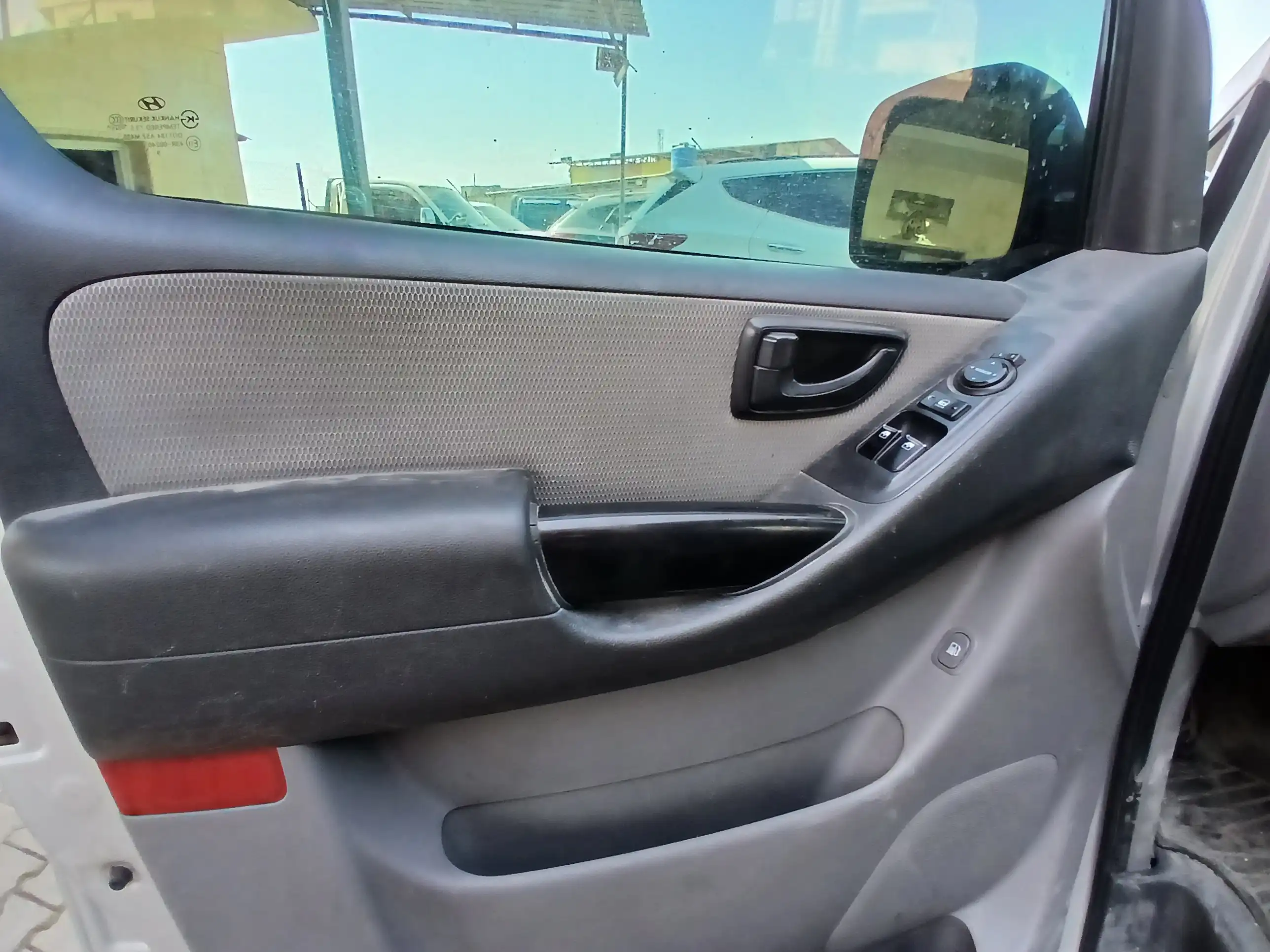 kilometrage car sale hyundai grand starex cvx van used 2010 aleppo bm image